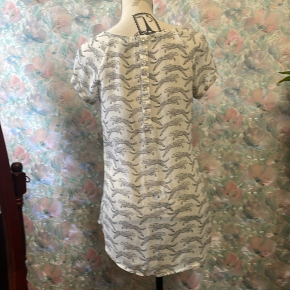 Dynamite Jaguar Blouse - Picture 3 of 6